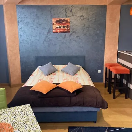 Apartment Aischa Nova Varos